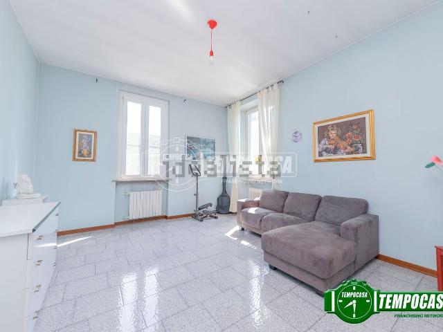 Appartamento in vendita di 93 m² in Via Emilia Pavese, 145