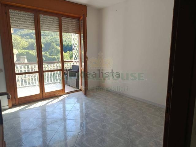 Appartamento in vendita di 93 m² in Via Felice de Stefano