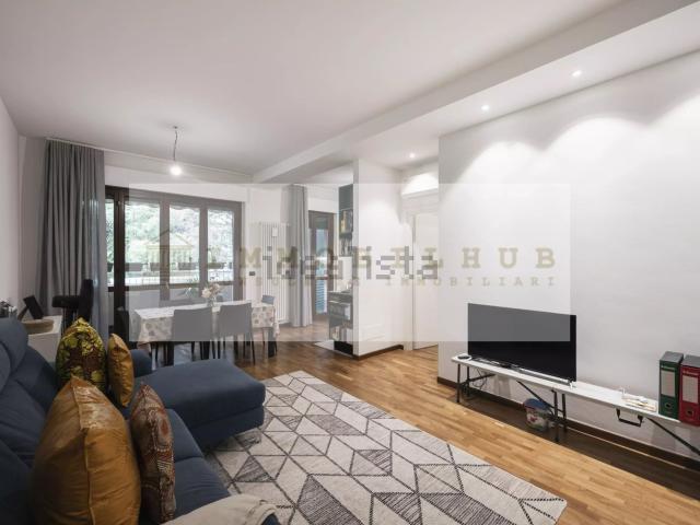 Appartamento in vendita di 93 m² in Via Firenze, 11