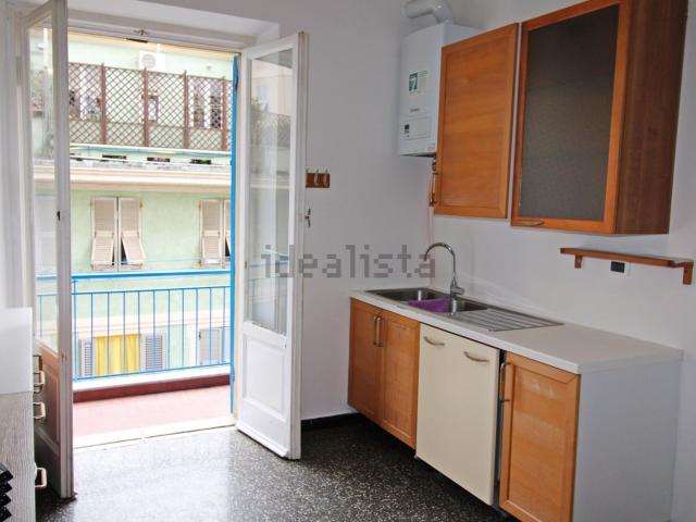 Appartamento in vendita di 93 m² in Via Francesco Sivori, 11