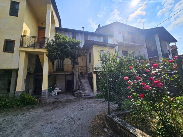Appartamento in vendita di 93 m² in Via Francesco Re, 9