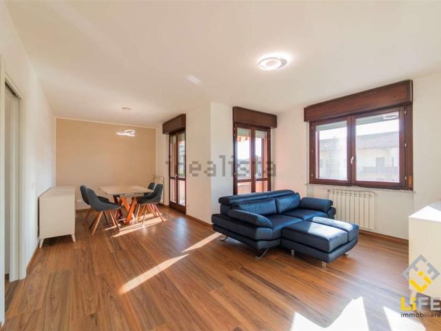 Appartamento in vendita di 93 m² in Via Galliate, 34