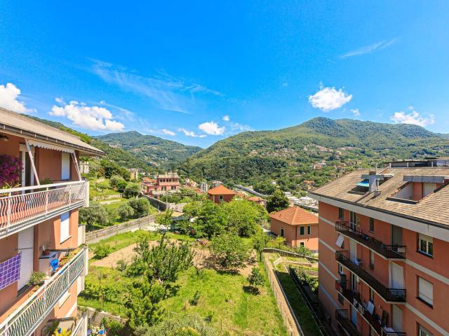 Appartamento in vendita di 93 m² in Via Giovanni Trossarelli, 16