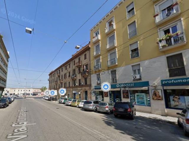 Appartamento in vendita di 93 m² in Via Giordano Bruno