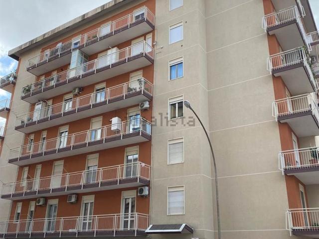 Appartamento in vendita di 93 m² in Via Giosue Carducci, 3