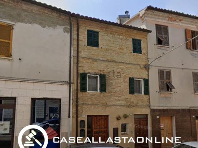 Appartamento in vendita di 93 m² in Via Giacomo Matteotti