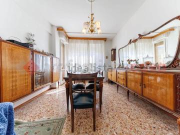 Appartamento in vendita di 93 m² in Via Giampaolo Menichetti