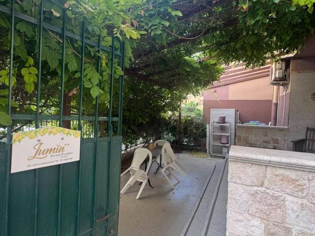 Appartamento in vendita di 93 m² in Via Giuseppe di Natale, 7