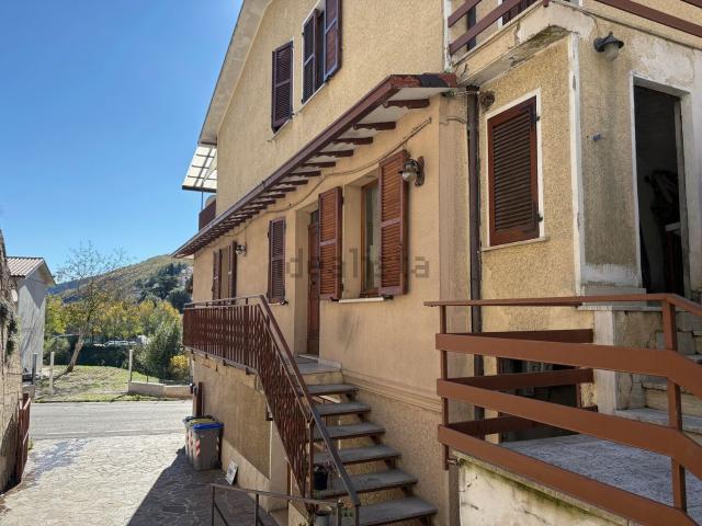 Appartamento in vendita di 93 m² in Via Giuseppe Garibaldi