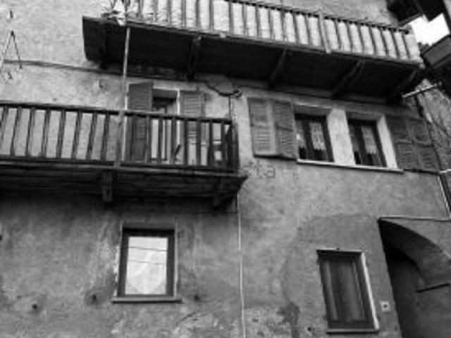Appartamento in vendita di 93 m² in Via Hugonin, 42