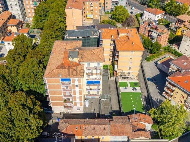 Appartamento in vendita di 93 m² in Via La Spezia, 14