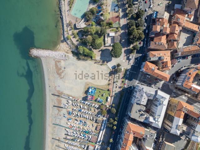 Appartamento in vendita di 93 m² in Via Leon Pancaldo, 2