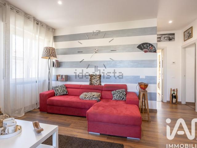 Appartamento in vendita di 93 m² in Via Loretana, 22