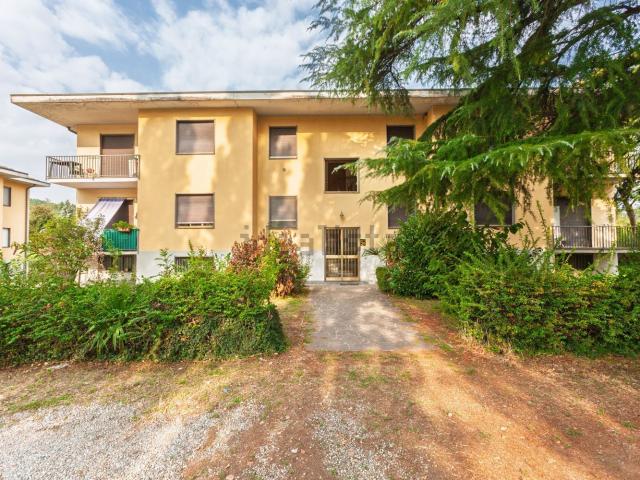 Appartamento in vendita di 93 m² in Via Lugano, 9