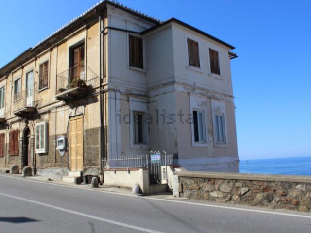 Appartamento in vendita di 93 m² in Via M. Salomone