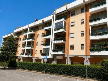 Appartamento in vendita di 93 m² in Via Mantova, 147