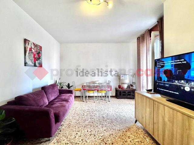 Appartamento in vendita di 93 m² in Via Monviso