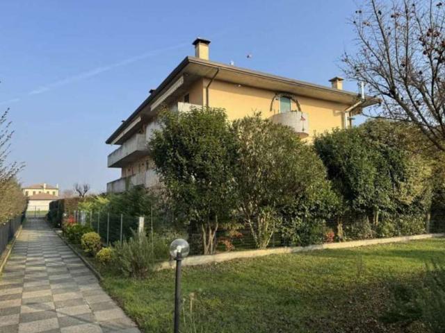 Appartamento in vendita di 93 m² in Via Natisone, 2