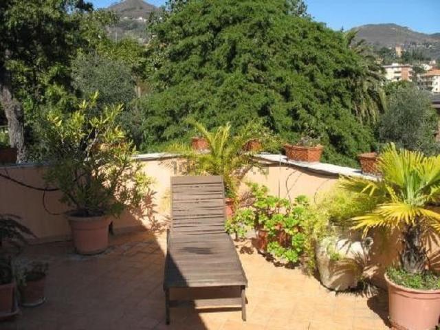Appartamento in vendita di 93 m² in Via Neghelli
