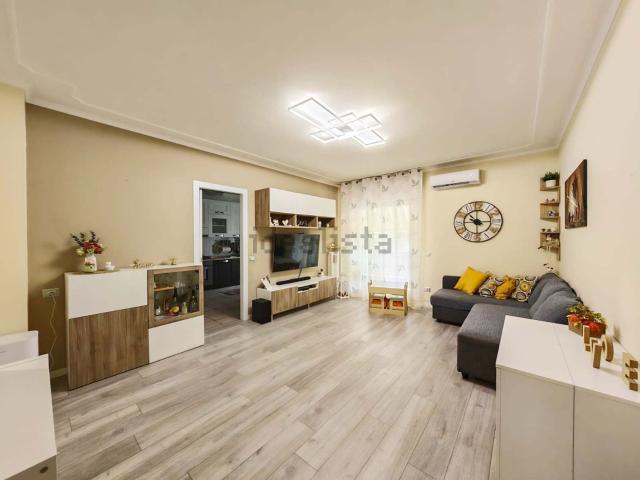 Appartamento in vendita di 93 m² in Via Paradigna, 66