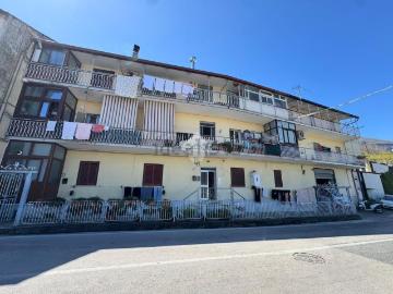 Appartamento in vendita di 93 m² in Via Piana