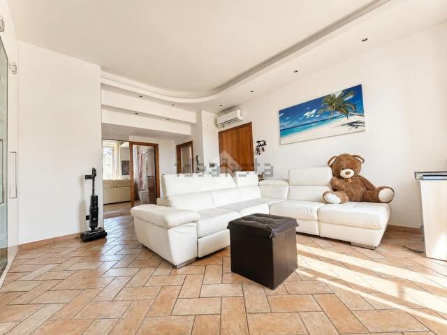 Appartamento in vendita di 93 m² in Via Piemonte, 25