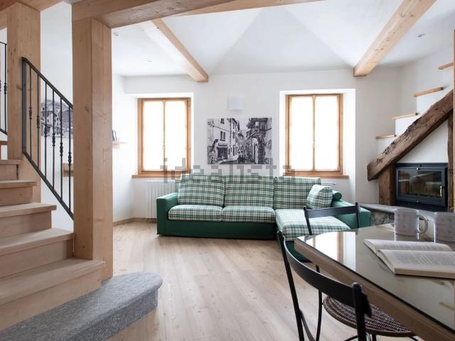 Appartamento in vendita di 93 m² in Via Roma, 39