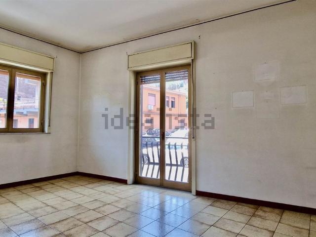 Appartamento in vendita di 93 m² in Via Santa Maria del Sangue, 88