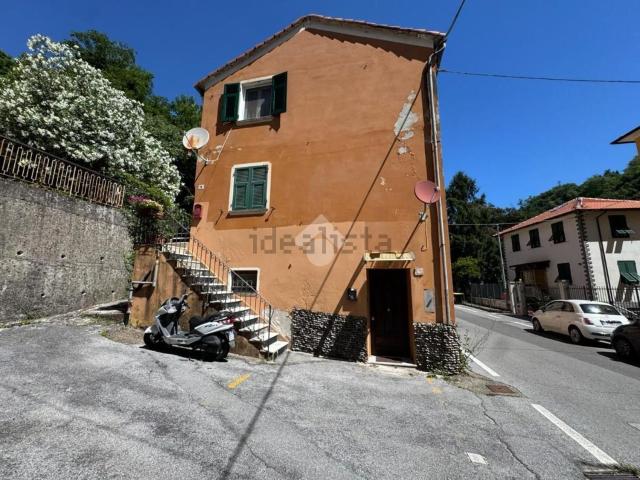 Appartamento in vendita di 93 m² in Via Santissimo Nome di Gesù, 17
