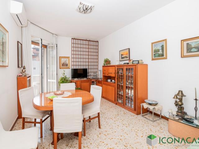 Appartamento in vendita di 93 m² in Via Salvatore Quasimodo, 4