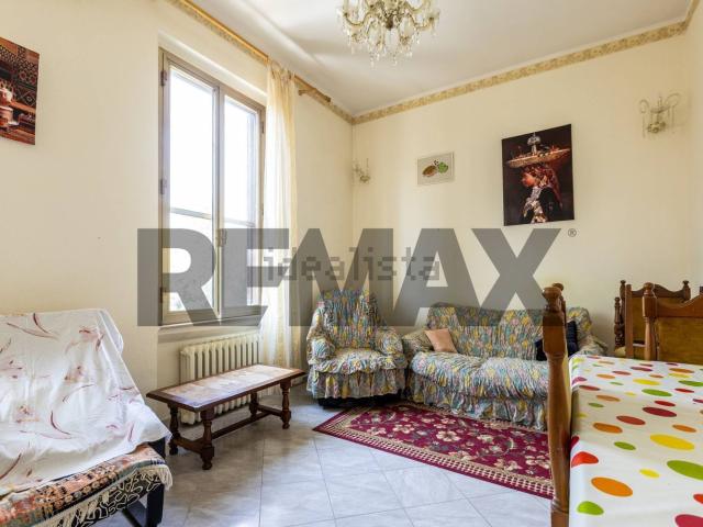 Appartamento in vendita di 93 m² in Via Salvo D&apos Acquisto, 42