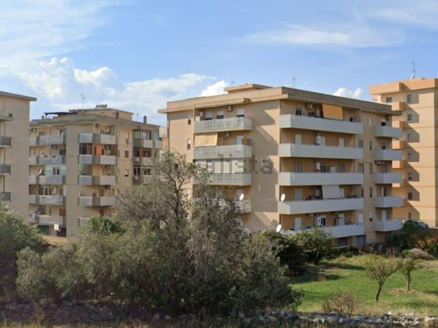 Appartamento in vendita di 93 m² in Via Sbarre Centrali
