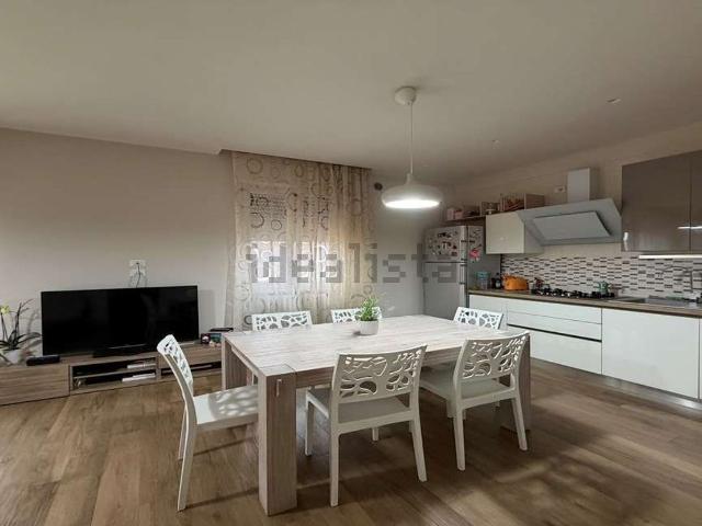 Appartamento in vendita di 93 m² in Viale Aldo Moro, 46