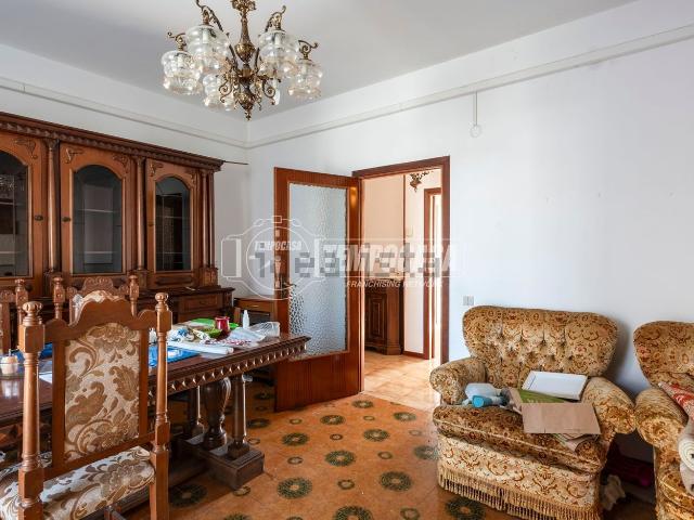 Appartamento in vendita di 93 m² in Viale J. F. Kennedy