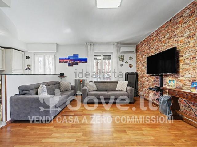 Appartamento in vendita di 93 m² in Viale Rimembranze, 11