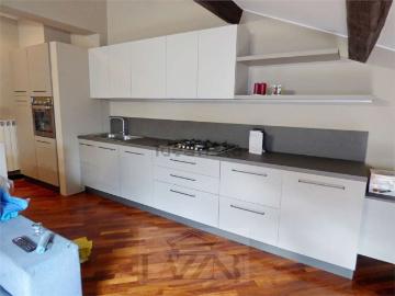 Appartamento in vendita di 93 m² in Piazza Antonio Stradivari, 12