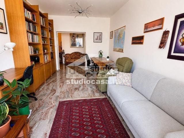 Appartamento in vendita di 90 m² in Borgo Palazzo, 53