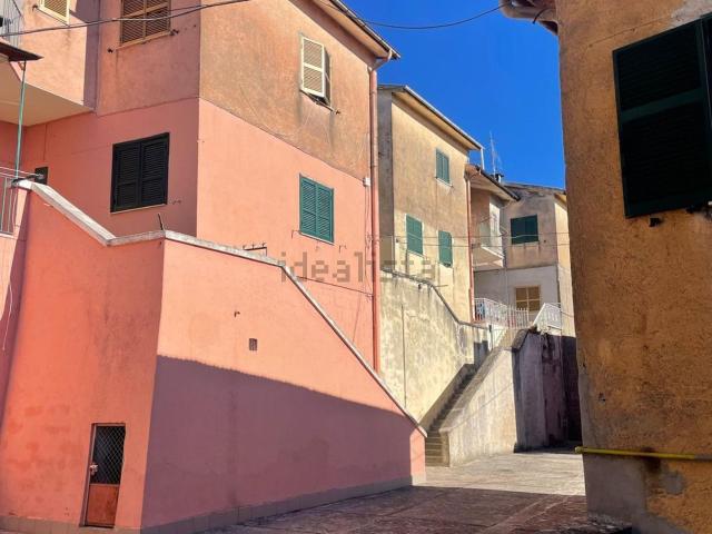 Appartamento in vendita di 90 m² in Circonvallazione Alberto Lolli Ghetti, 57