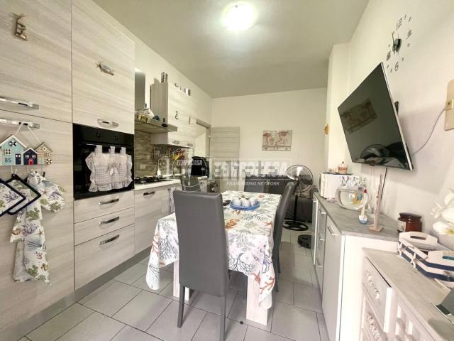 Appartamento in vendita di 90 m² in Corso A. Pietrobuoni, 1
