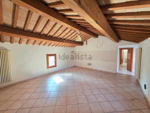 Appartamento in vendita di 90 m² in Corso C. Battisti