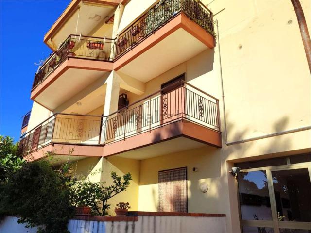 Appartamento in vendita di 90 m² in Corso Francesco Saija, 157