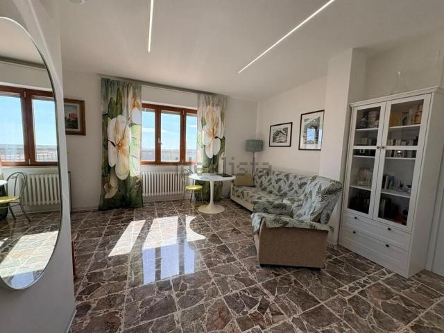 Appartamento in vendita di 90 m² in Corso Giacomo Matteotti