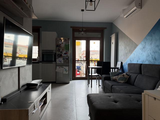 Appartamento in vendita di 90 m² in Corso Grosseto, 243