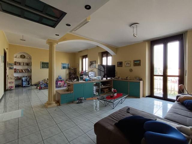 Appartamento in vendita di 90 m² in Corso Savona, 443