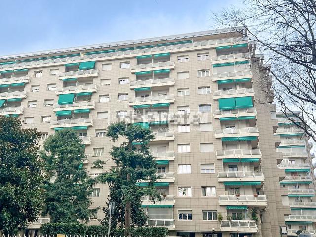 Appartamento in vendita di 90 m² in Corso Sebastopoli, 297