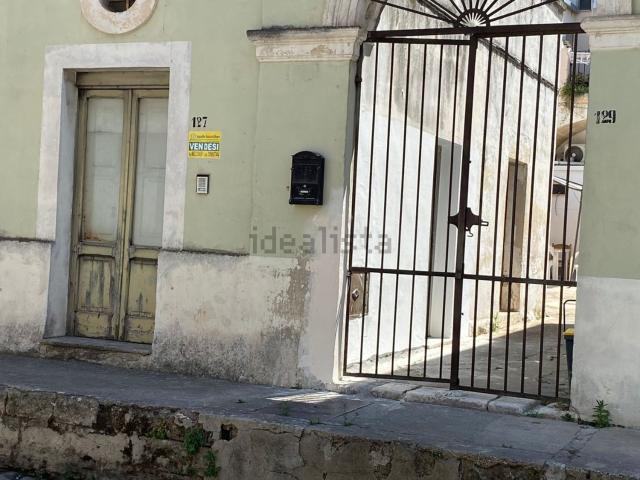 Appartamento in vendita di 90 m² in Corso Umberto I, 127
