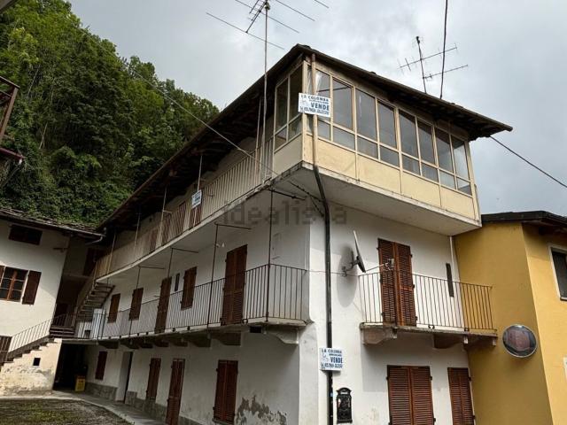 Appartamento in vendita di 90 m² in Frazione calcinere