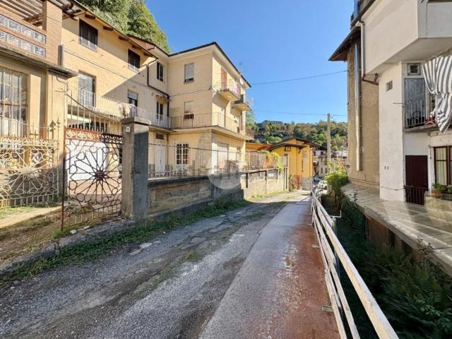 Appartamento in vendita di 90 m² in Frazione Colombaro, 14