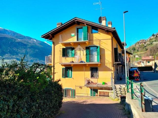 Appartamento in vendita di 90 m² in Frazione Pont D&apos Avisod, 21