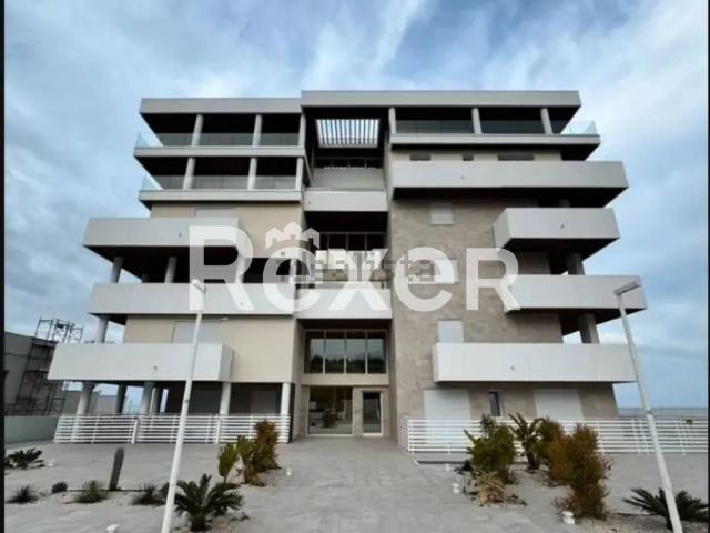 Appartamento in vendita di 90 m² in Lungomare Cristoforo Colombo